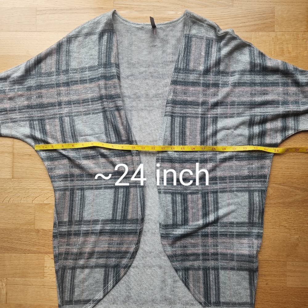 Vanity Cardigan - Picture 9 of 9